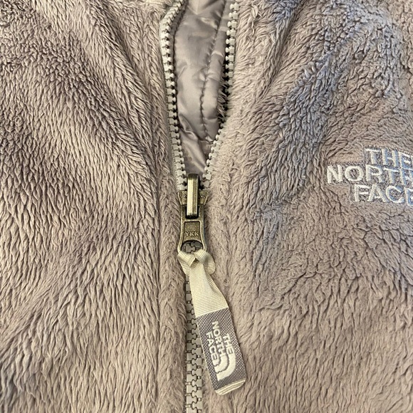 The North Face Jacket Zip Up Medium Gray Fleece Fuzzy Long Sleeve Sherpa Hiking - Picture 4 of 6